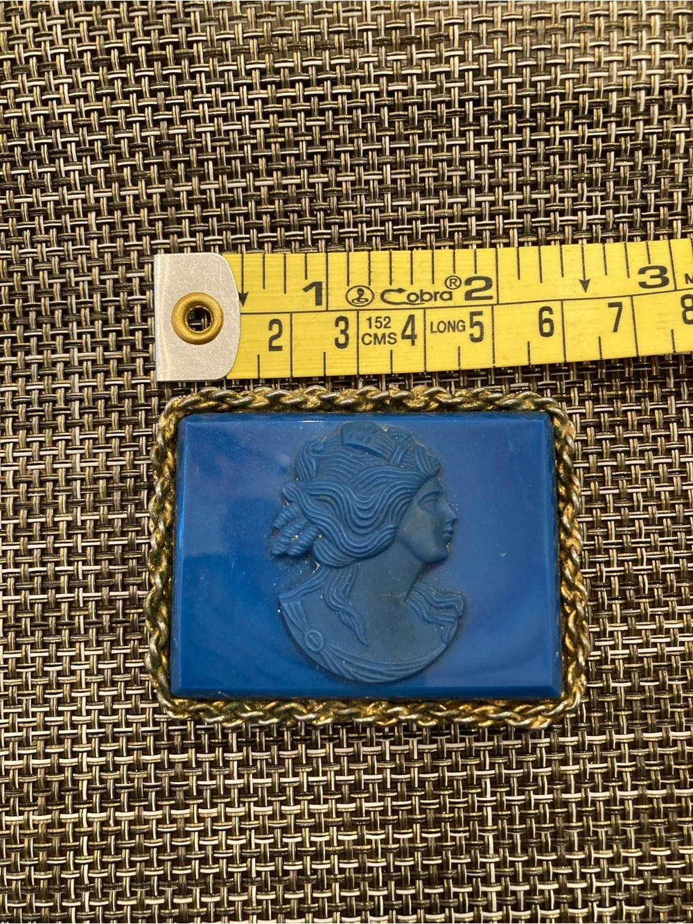 Vintage Blue Cameo-Style Rectangular Brooch/pendant with Gold-Tone Rope Frame